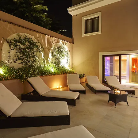 Tramas & Ξενοδοχείο 4*